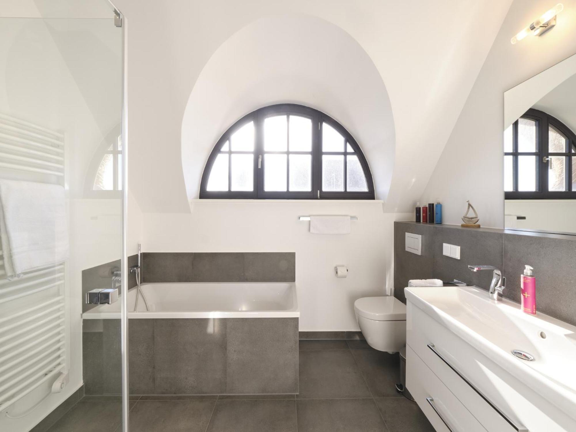 Reetland Am Meer - Luxusplus Reetdachvilla Mit 4 Schlafzimmern, Aussensauna, Loungebereich Und Kamin G07 درانسكي المظهر الخارجي الصورة